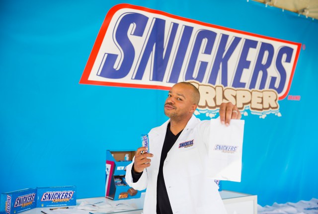 Fans were greeted by actor Donald Faison at The Grove in Los Angeles on Tuesday, February 23, 2016, as he diagnosed their social hunger symptoms and sampled the new SNICKERS® Crisper - filled with crisped rice, peanuts and caramel covered in milk chocolate. Colin Young-Wolff/AP Images for SNICKERS Brand.